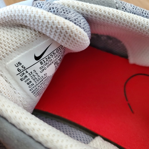 Nike shoes SKU634 - Picture 5 of 5